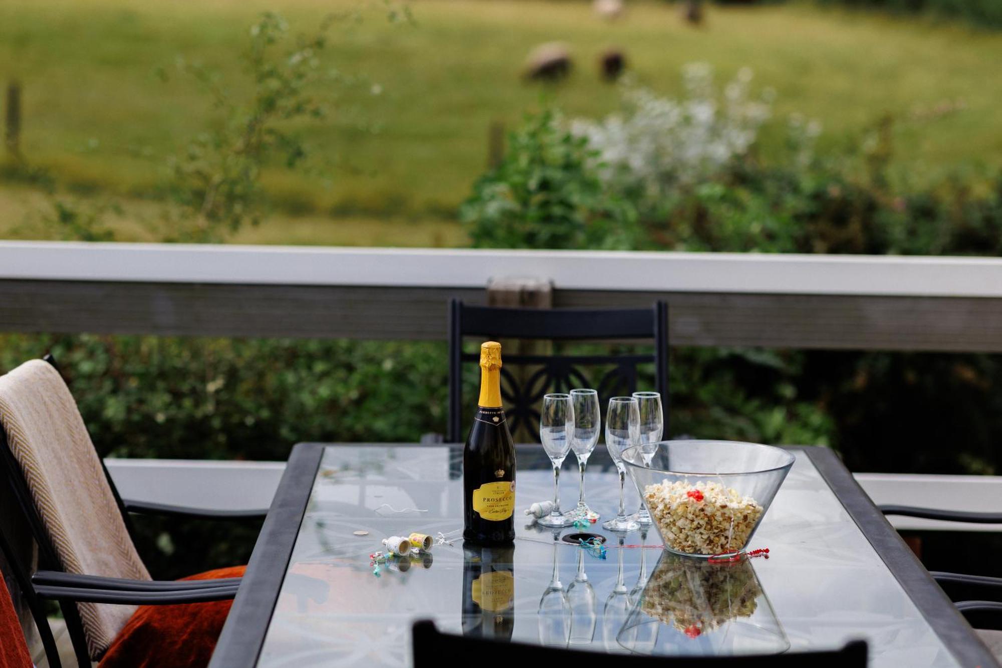 Villa The West Barn Near Bath, Sleeps 24 And 2 Hot Tubs Bristol Exterior foto