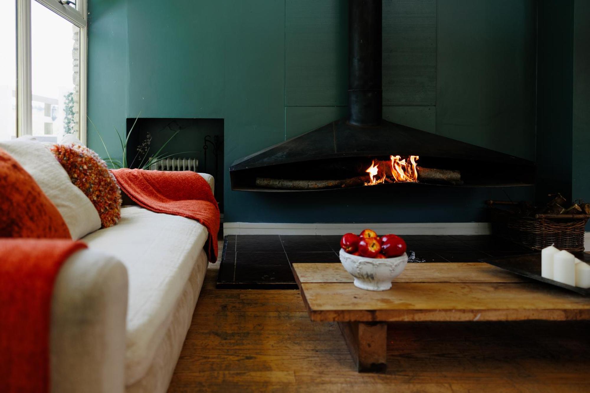 Villa The West Barn Near Bath, Sleeps 24 And 2 Hot Tubs Bristol Exterior foto